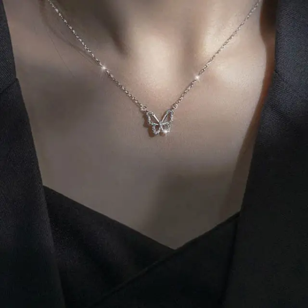 Korean Silver Plated Pendant and Chain - Image 2