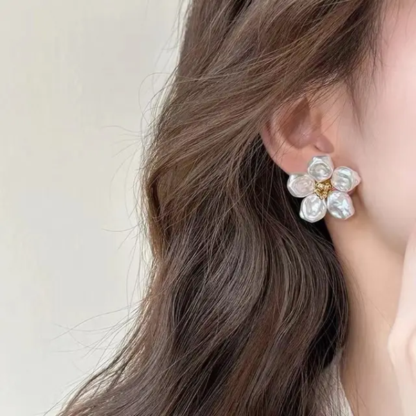 Korean Pearl Flower Earrings - Image 4