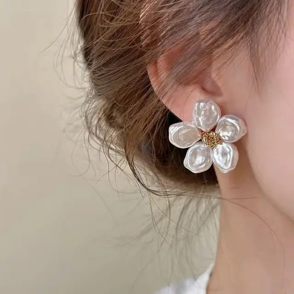Korean Pearl Flower Earrings - Image 2