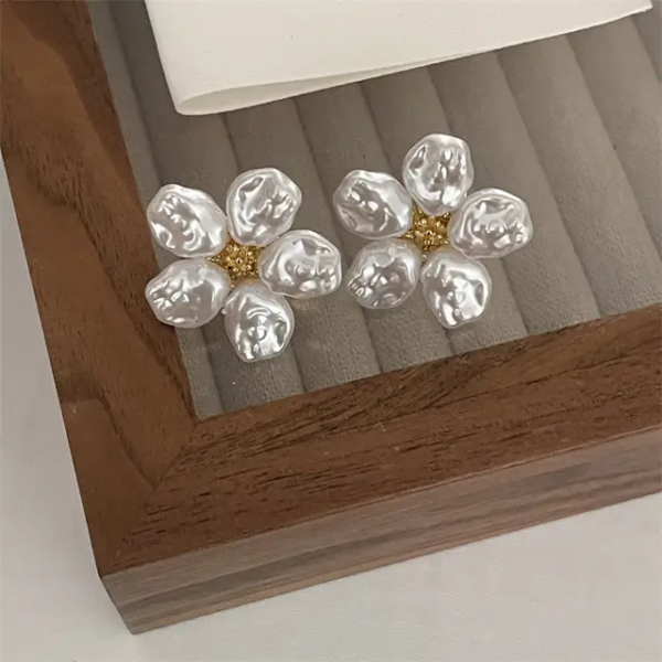 Korean Pearl Flower Earrings - Image 3