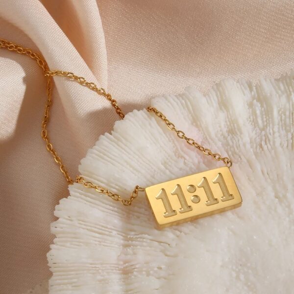 Anti tarnish 11:11 lucky pendant chain
