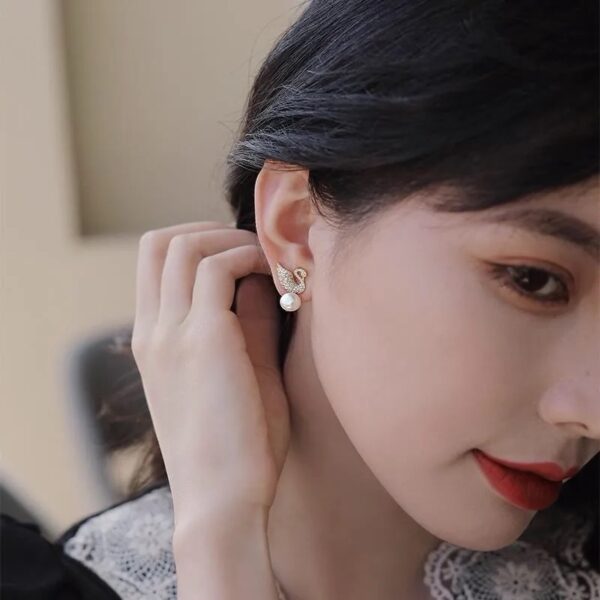 Cygnus Pearl Stud Earrings - Image 3