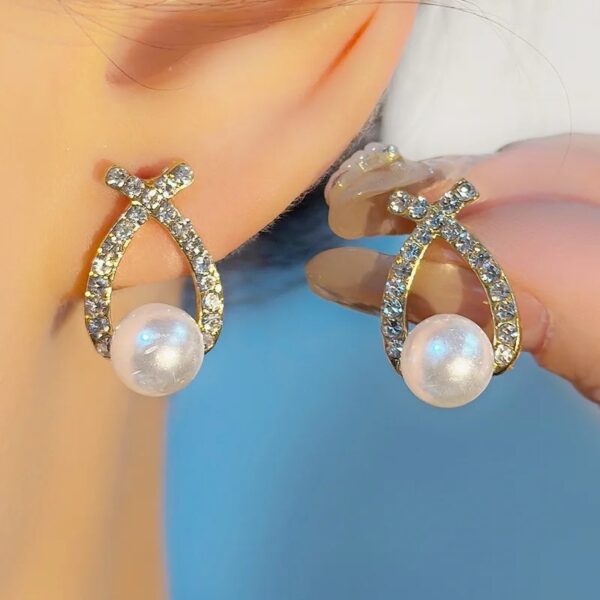 Zirconia pearl studs - Image 3