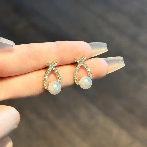 Zirconia pearl studs