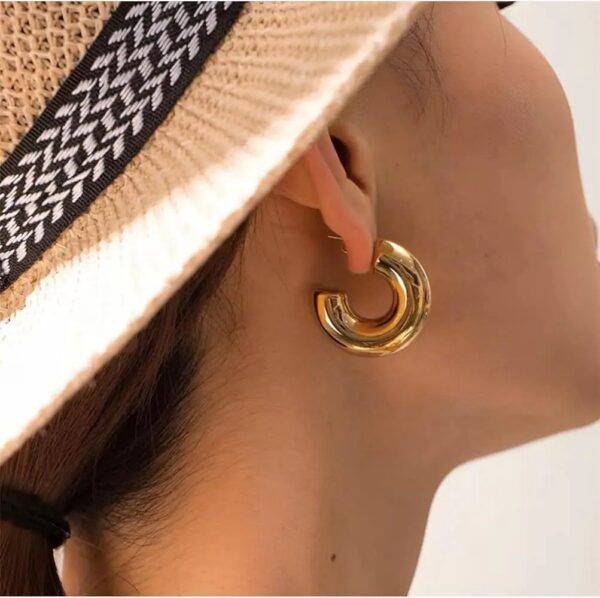 Korean C Shape Stud Earrings - Image 4
