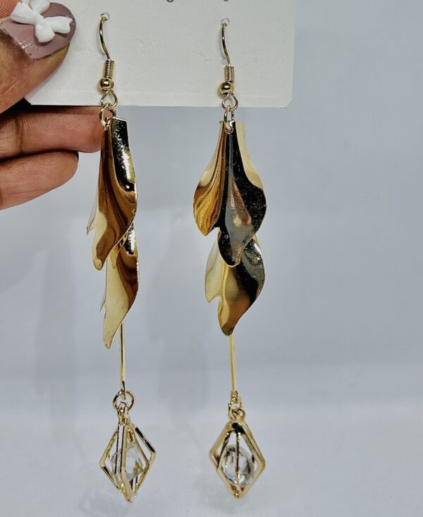 Double Leaf Rhombus Tassel Gold Earrings - Image 2