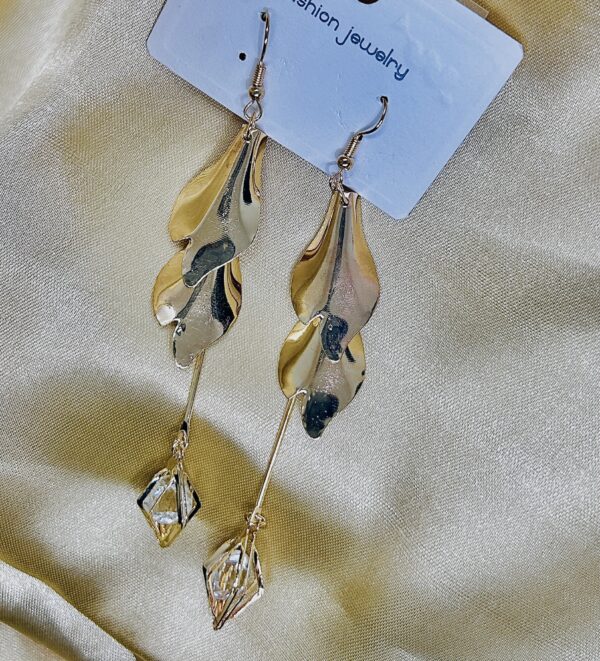 Double Leaf Rhombus Tassel Gold Earrings